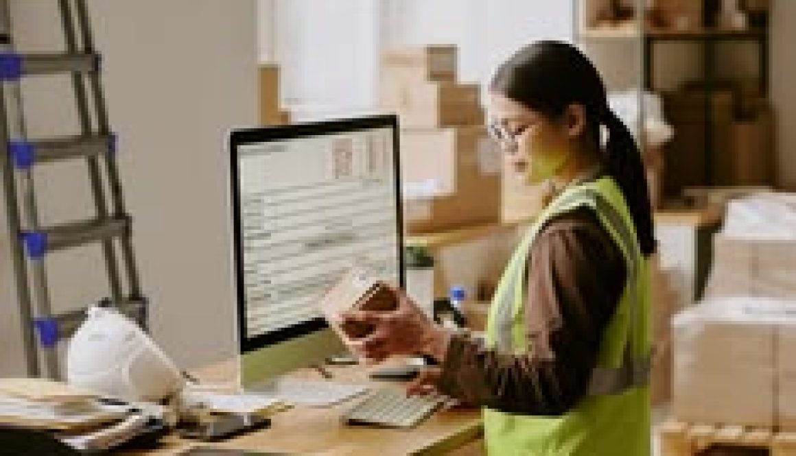 FIFO & FEFO: Apa Itu dan Mengapa Penting untuk Efisiensi Bisnis Anda?